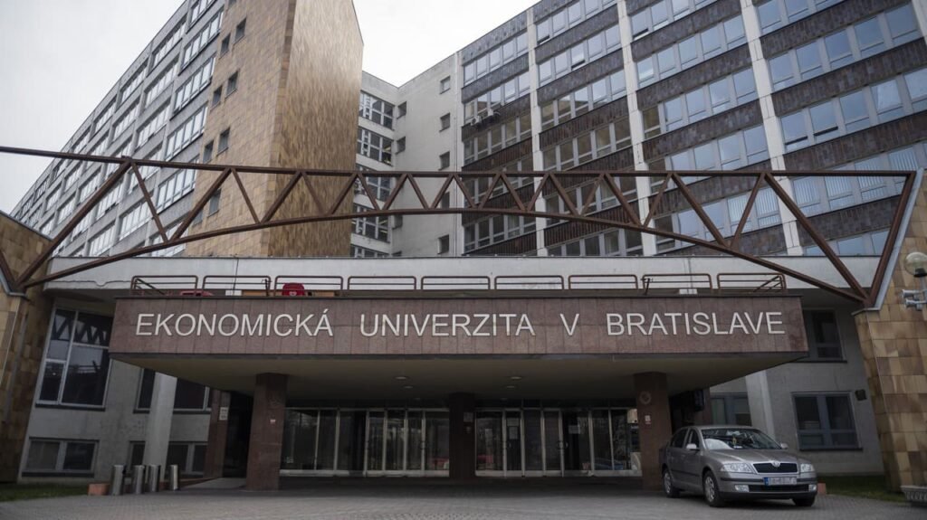 Ekonomickej univerzity v Bratislave
